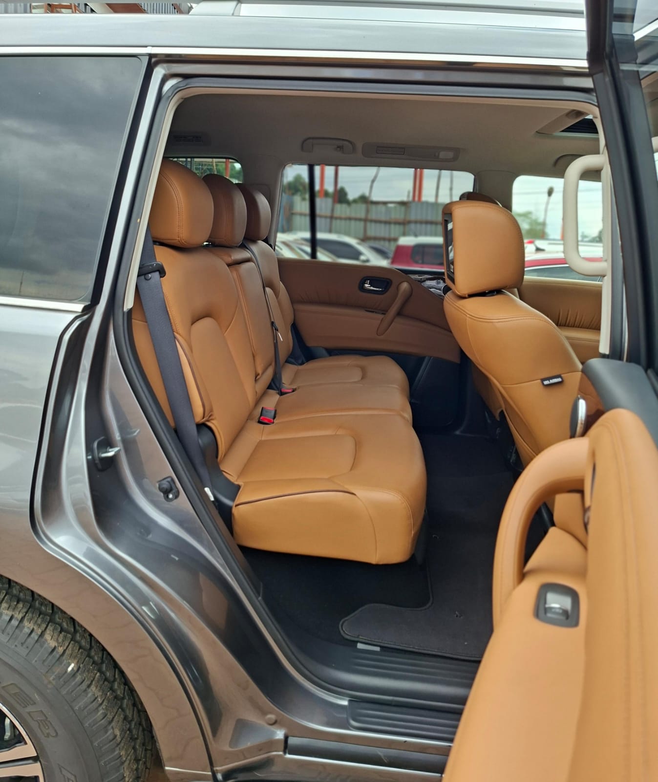 2022 NISSAN PATROL PLATINUM V8 - Image 2