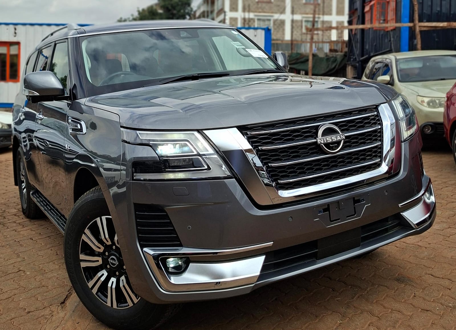 2022 NISSAN PATROL PLATINUM V8 - Image 8