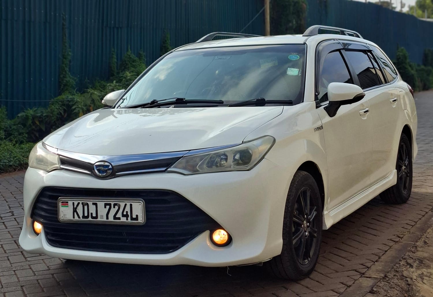 Toyota Fielder WXB Hybrid