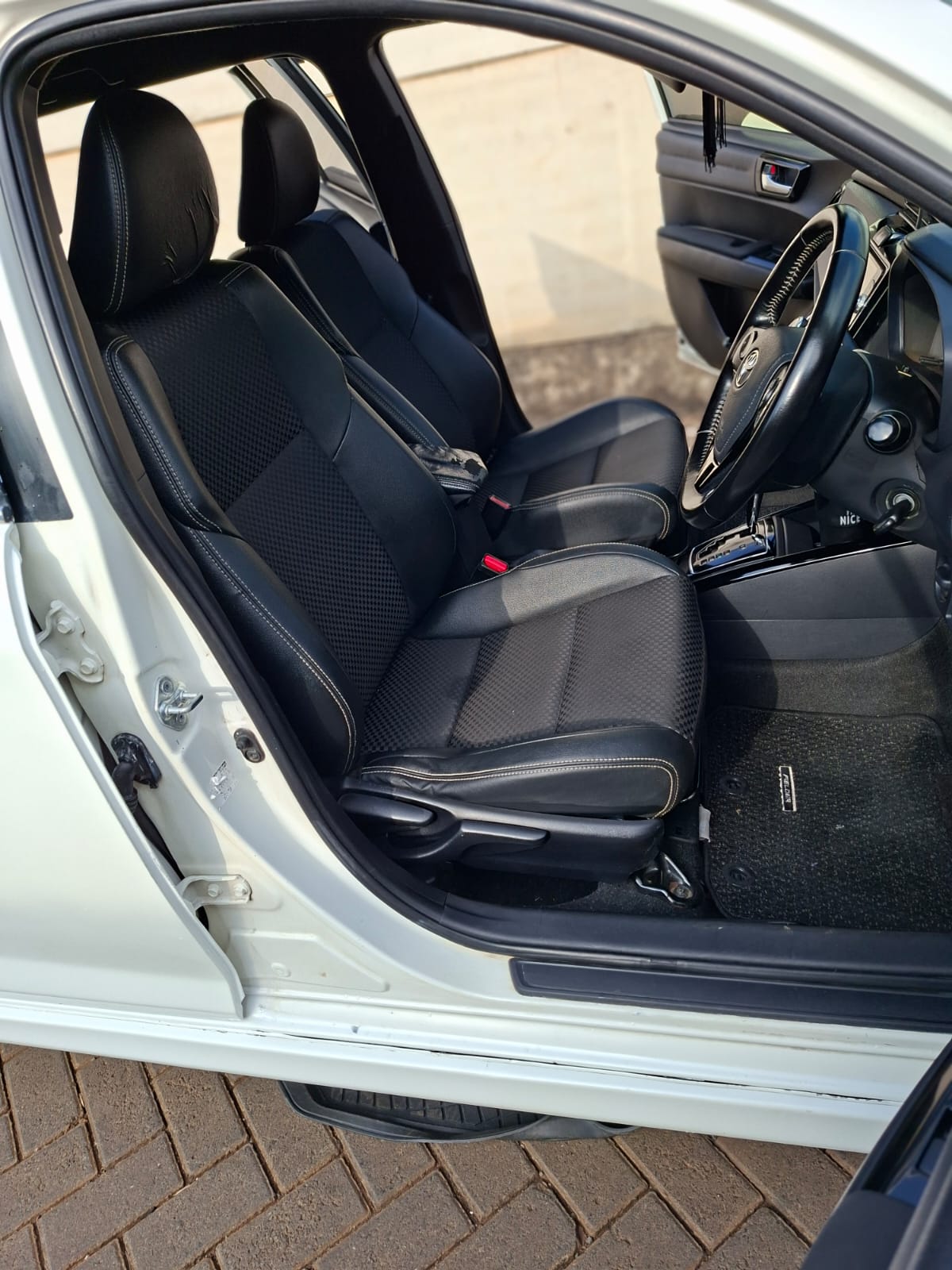 Toyota Fielder WXB Hybrid - Image 9